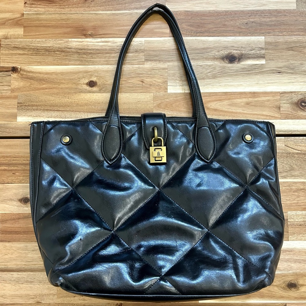 Steve Madden BBethany tote bag in black quilting